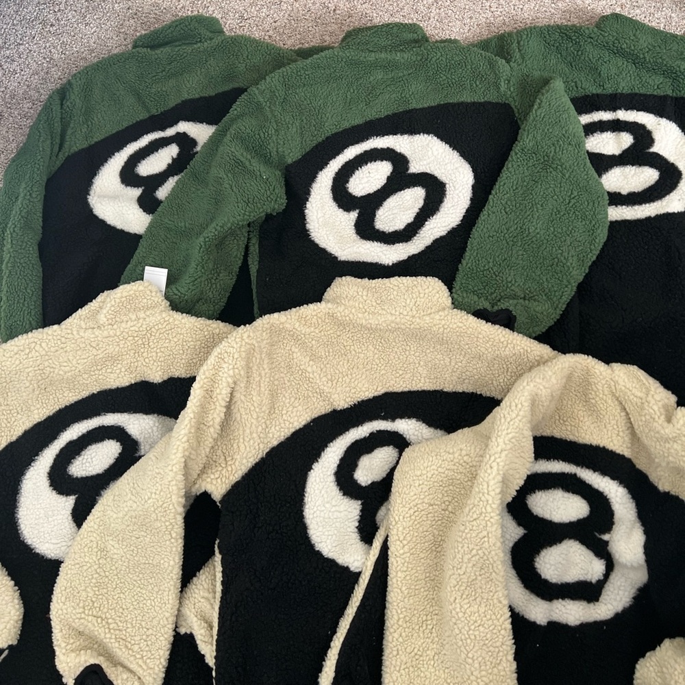 Stüssy 8ball Reversible Fleece Jacket (Cream) - Picture 3 of 8